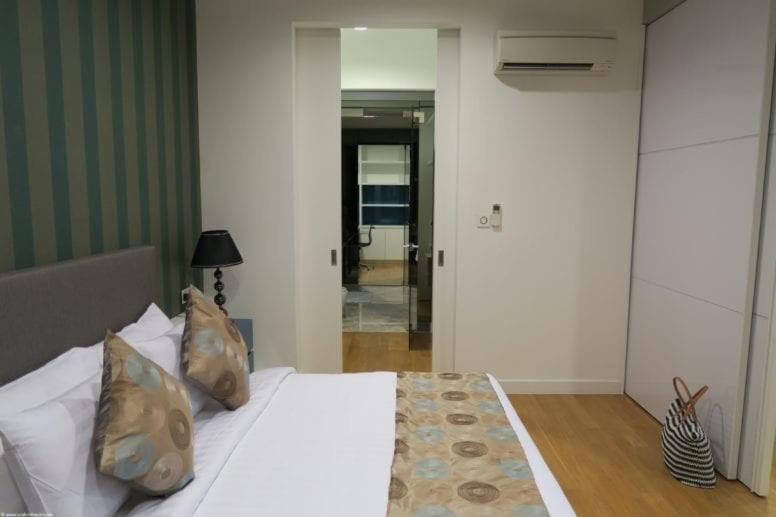 Platinum Serviced Suite Klcc Kuala Lumpur Luaran gambar